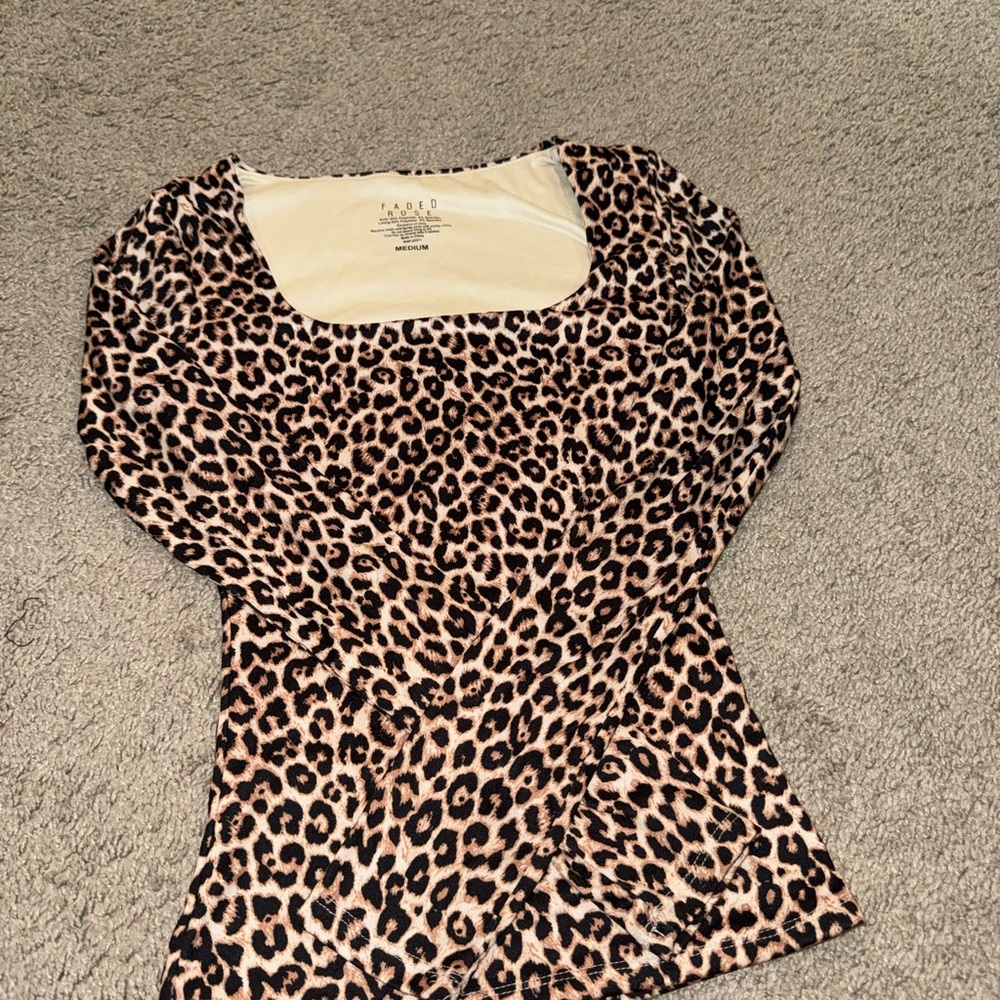 Chic Leopard Print Blouse